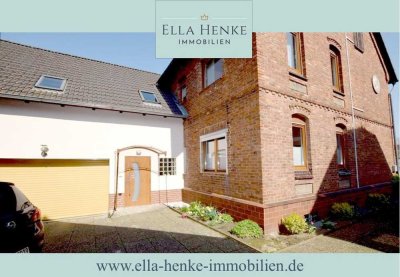 Viel Platz: Großzügiges, gepflegtes Backsteinhaus mit zwei Wohnungen, Garten + Garage ...