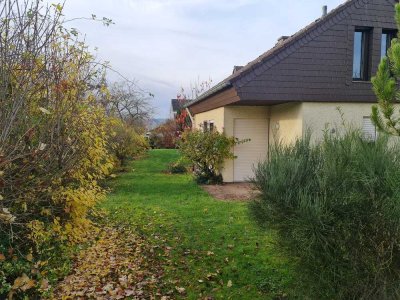 Kleines Haus 2,5-Zimmer Maisonette-Wohnung mit Terasse und Garten in Diez