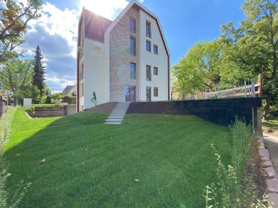 Luxus 3,5 Zimmer im energieeffizientem Neubau: Markenküche, Balkon, Fußbodenheizung, Garage