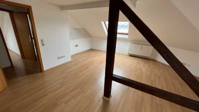 kleine 3-Zi.Dachgeschos-Whg. ruhig, aber dennoch zentrumsnah