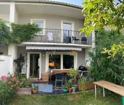 Reihenmittelhaus mit Garten & Südterrasse in ruhiger Lage