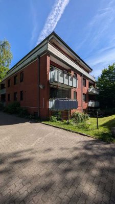Möblierte 3-Zimmer-Wohnung mit Terrasse, Stellplatz und Kabel-Internet – 73 m² im Gartengeschoss