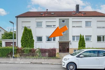 Charmante 3-Zimmer-Hochparterrewohnung mit Garten, Garage und zwei Kellerräumen in Böblingen