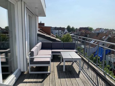 Sanierte helle 3 Zimmer Maisonette-Wohnung mit Dachterrasse im Flüsseviertel