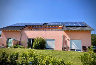 Moderne u. helle 3,5 Zimmer EG-Wohnung mit Fußbodenheizung und Terrasse