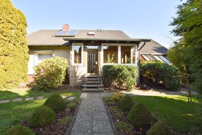 Familienhaus mit großem Garten, Tiefgarage und Platz zum Schrauben!