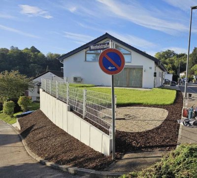 Dachgeschosswohnung 2,5 Zimmer ab 01.01.2026 zu vermieten