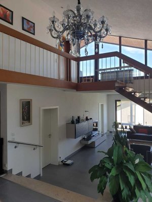 Geräumiges Familiendomizil mit Einliegerwohnung, beste Lage in Mühlacker/Dürrmenz