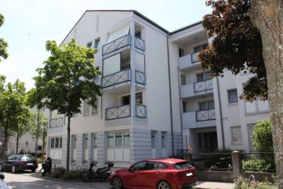 Erstbezug nach Sanierung - familienfreundliche 4 Zimmer Wohnung in Gersthofen
