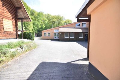 Wohnen im Grünen in Niedernhausen Lochmühle , ca. 147 m2 Wohnfläche und 3 Stellplätze