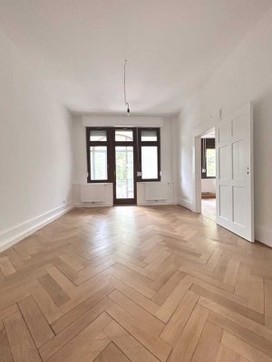 7309 - Erstbezug nach Sanierung: Charmante Altbauwohnung in attraktiver Oststadtlage!