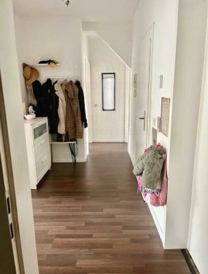 Exklusive, gepflegte 3-Raum-DG-Wohnung mit gehobener Innenausstattung in Kempen