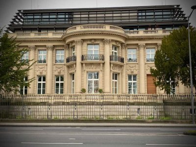 Eine der exklusivsten Penthouse-Wohnungen in Köln im "Palais du Rhin"