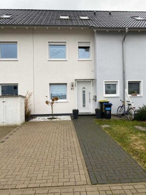 Ansprechendes 5-Zimmer-Reihenhaus mit EBK in Bremen Sebaldsbrück