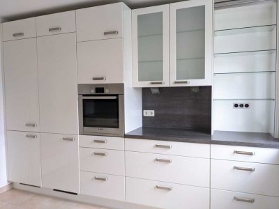 Moderne 4-Zimmer Wohnung im EG mit Balkon in Stuttgart-Obertürkheim