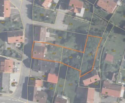 *BIETVERFAHREN* Großzügiges Wohnhaus mit großen Garten bzw. zweitem Bauplatz - Sanierungsförderung!