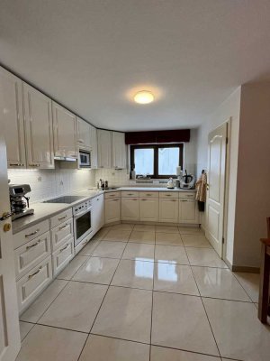 Gepflegte 3,5-Zimmer-DG-Wohnung  mit Balkon in Heilbronn