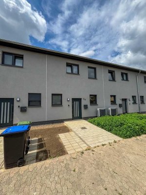energieeffizientes Neubau-Reihenmittelhaus mit Garten - von Privat