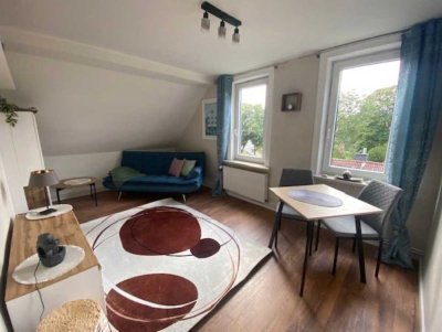 Studierende aufgepasst! Frisch renovierte 4-Zi-Whg. im DG, WG-geeignet, all-inclusive & nah zur Uni