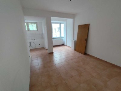 ** Helle 2-Zimmer Erdgeschosswohnung**