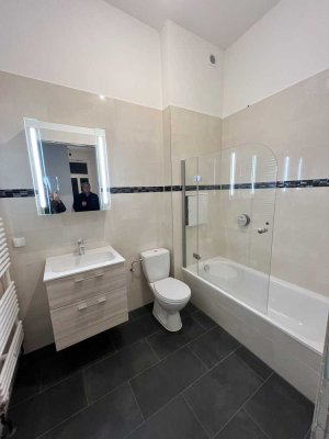 Stilvolle, neuwertige 2-Zimmer-Wohnung mit EBK in Hamburg