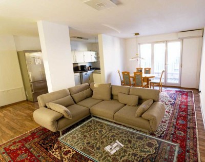 Penthouse Europaviertel - auch voll/teilmöbliert verfügbar - also fully/partially furnished