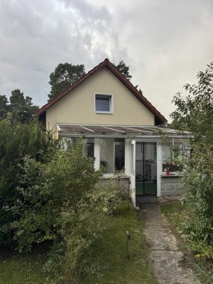Charmantes Einfamilienhaus mit Garten zur Miete