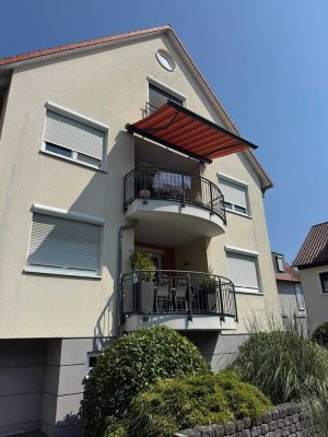 Stilvolle 3,5-Zimmer-Maisonette-Wohnung mit Balkon und Einbauküche in Hösbach
