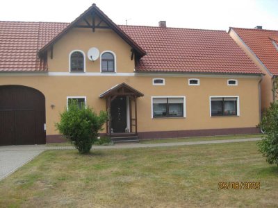 Teilbauernhof mit großzügigem Grundstück