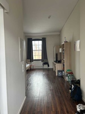 1-Zimmer-Wohnung, Vollmöbiliert, Zentrale Lage ab sofort bis 31.07.