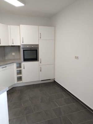 1-Zimmer-Wohnung mit Einbauküche, TG, Rehbühl