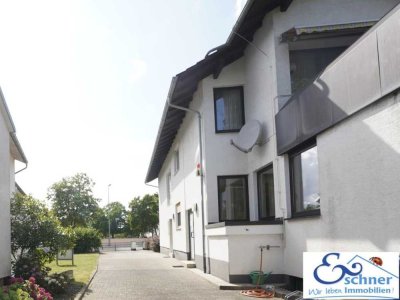 Geräumiges Zweifamilienhaus mit Bürotrakt