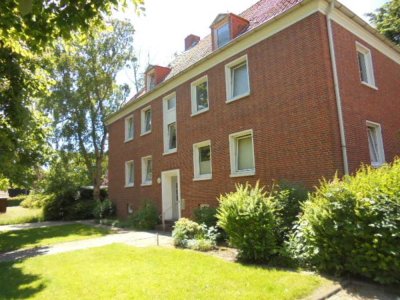 2,5 ZIMMER | BALKON | ZENTRAL | BADEWANNE