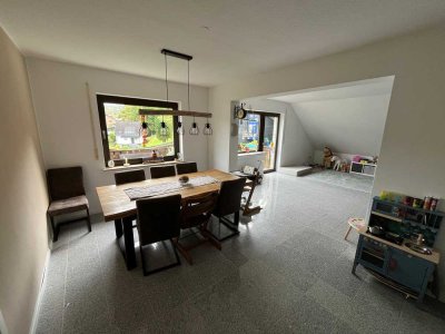 Moderne 5-Zimmer Maisonette in Overath -Steinenbrück