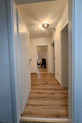 Freundliche und gepflegte 2-Raum-DG-Wohnung mit Balkon und EBK in Ansbach