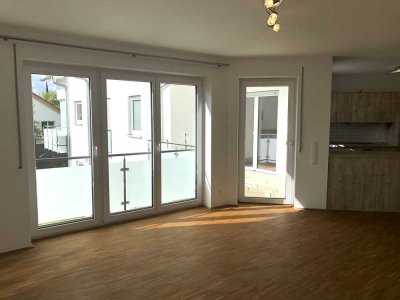 Alt-Wiblingen - Großzügige 3-Zimmer-Wohnung 92qm mit Balkon und EBK