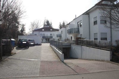 Gepflegte Dachgeschosswohnung in Aussichtslage mit zwei Zimmern sowie Balkon in Pfullingen