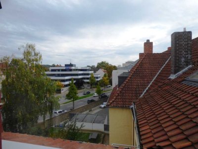 helle moderne 2 Zimmer Atelier Wohnung, 58m², 4.OG sofort frei, Amerikanische Küche