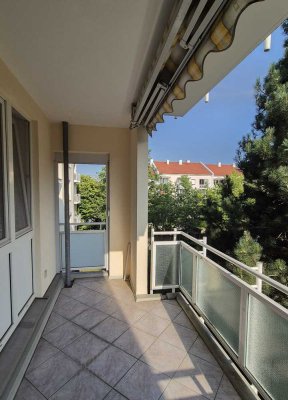 2-Zimmer-Wohnung mit Südbalkon und Blick ins Grüne