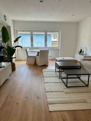 Renovierte 3 Zimmerwohnung inkl. Küche und Stellplatz