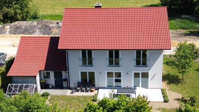 Tolles Einfamilienhaus gut vermietet für Kapitalanleger oder Selbstbezieher in ruhiger Lage!