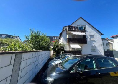 Helle 2,5-Zimmer-DG Wohnung mit PKW Stellplatz ab sofort bezugsfrei in Mörfelden-Walldorf (Walldorf)