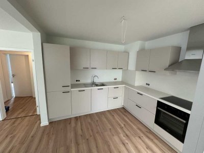 Erstbezug nach Sanierung mit Einbauküche: Schöne 4-Raum-Wohnung mit geh. Innenausstattung in Ahlen