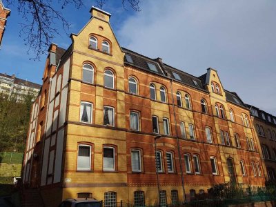 Herrliche Altbauwohnung mit eigenem Gartenanteil/Terrasse