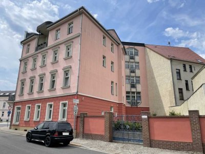 Ihr modernes Zuhause im Altbau mit großer Loggia