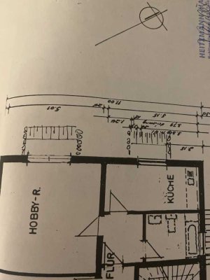 Schöne helle 1 Zi-Wohnung im Souterrain mit Balkon