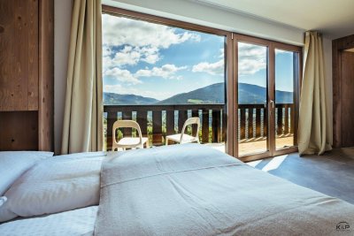 Alpines Refugium mit Weitblick – Exklusives Anwesen mit Chalet und vier Tiny Houses in den Kärntner Nockbergen