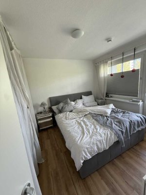 Stilvolle teilmöblierte 1,5-Zimmer-Wohnung mit großem Balkon in Jena