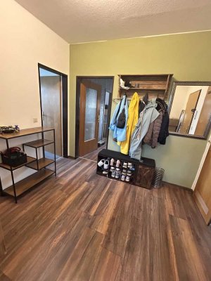Charmante 3-Raum-DG-Wohnung mit modernen Bad mit Balkon und Einbauküche in Osnabrück