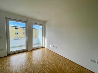 Schöne 2-Zimmer-Wohnung mit Einbauküche und Balkon
